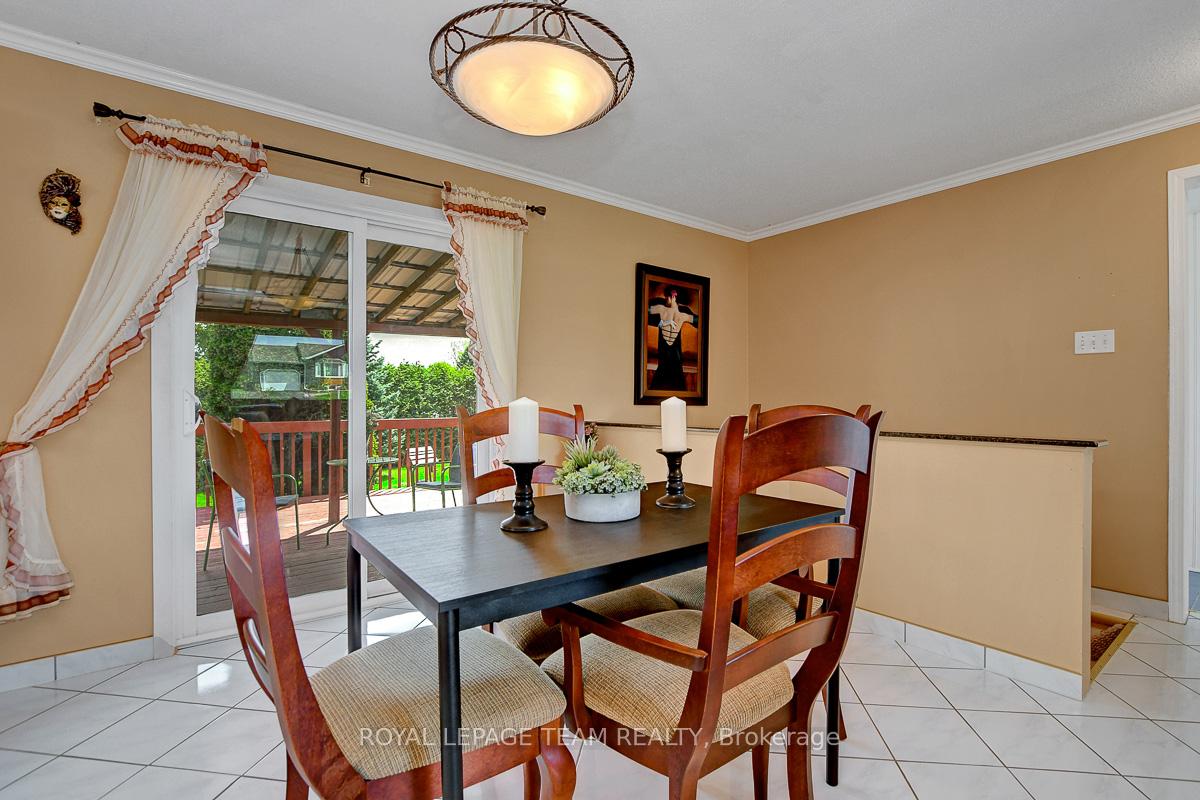 Photo 10 of 2833 Glenwood Drive, Ottawa, Metcalfe — HOMEH