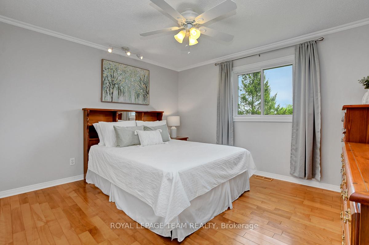 Photo 17 of 2833 Glenwood Drive, Ottawa, Metcalfe — HOMEH
