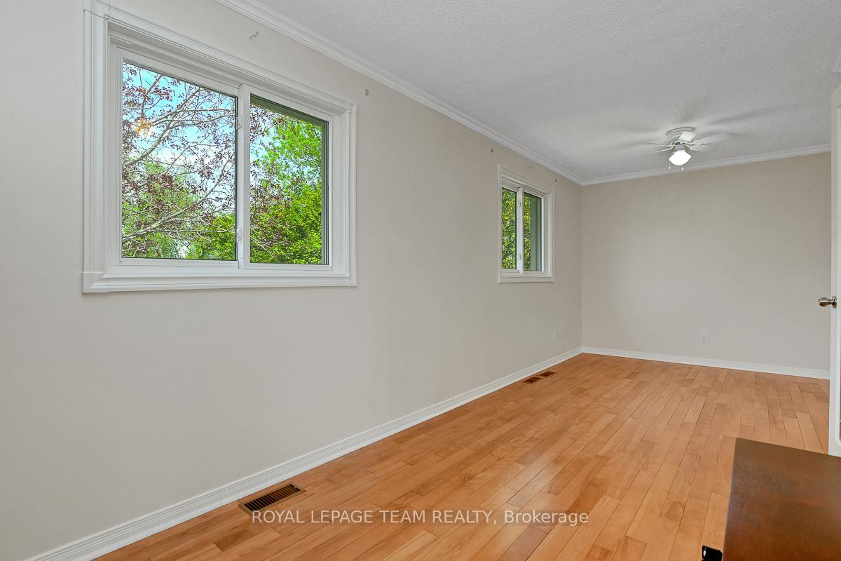 Photo 19 of 2833 Glenwood Drive, Ottawa, Metcalfe — HOMEH