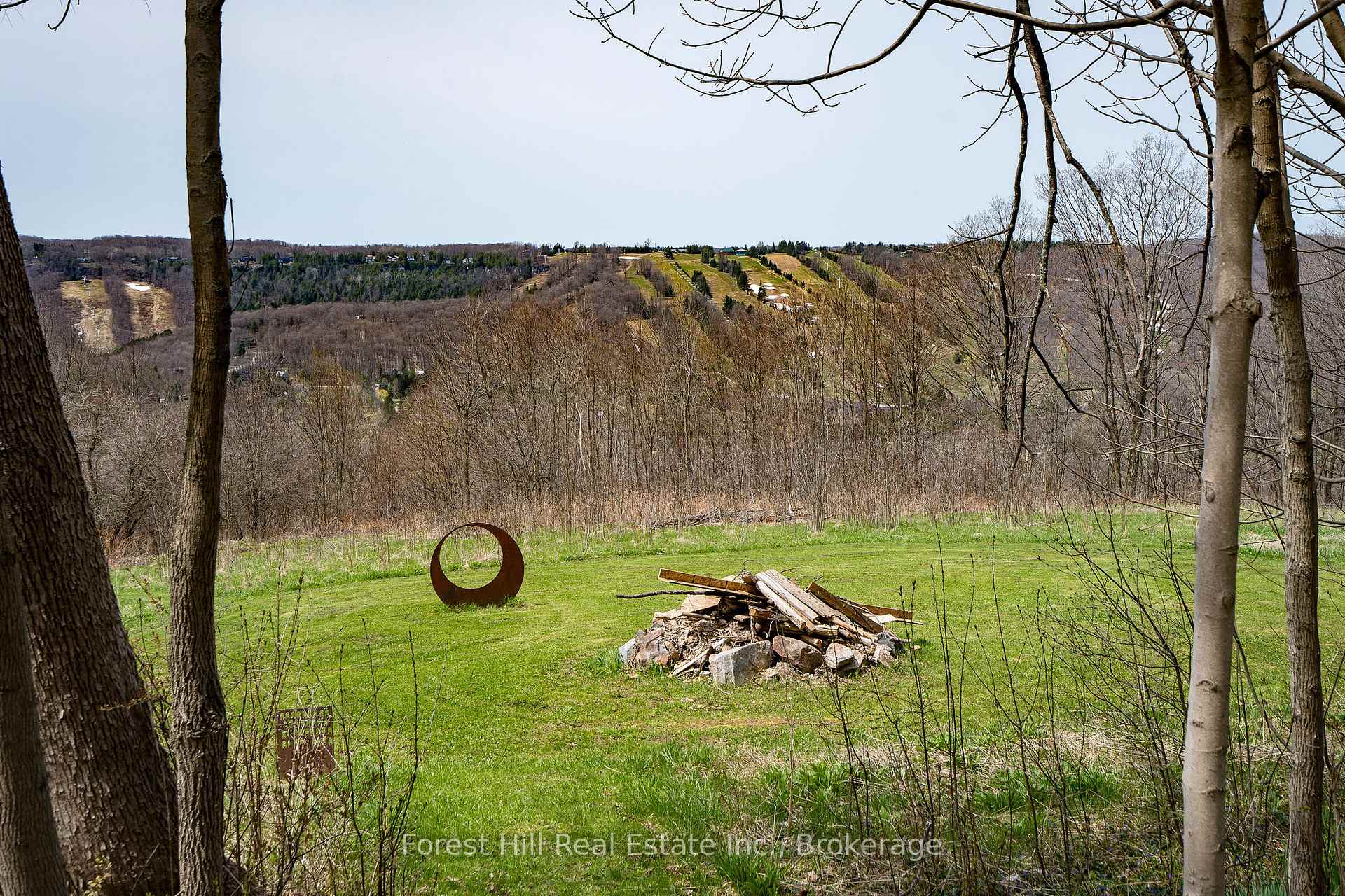 Photo 5 of 194844 13 Grey Road, Grey Highlands — HOMEH