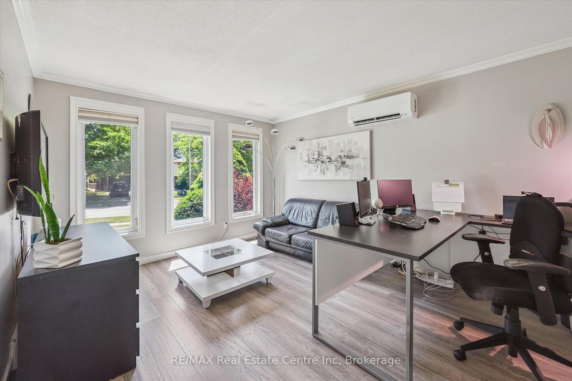 Photo 7 of 3 Brombal Drive, Guelph, Kortright West — HOMEH