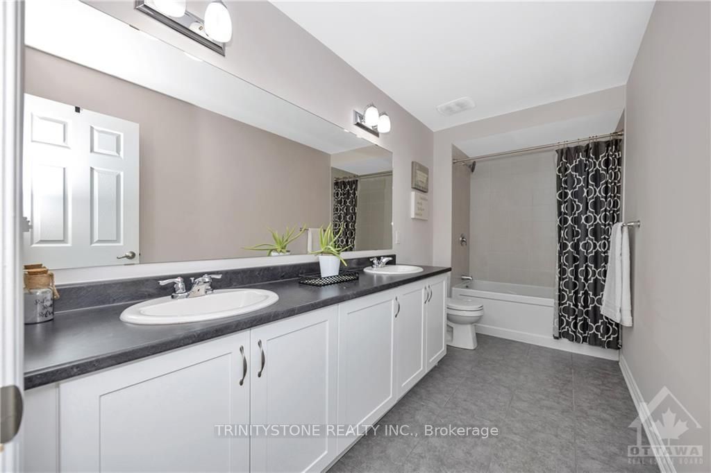 Photo 16 of 801 Brittanic Road, Ottawa, Kanata - Emerald Meadows/Trailwest — HOMEH