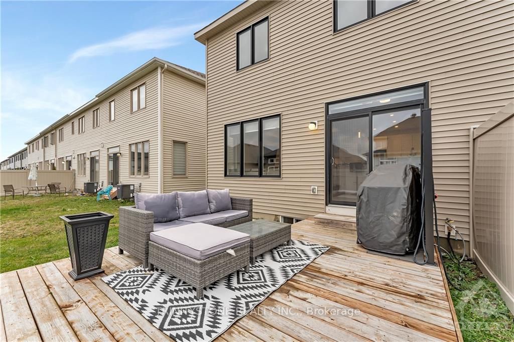 Photo 28 of 801 Brittanic Road, Ottawa, Kanata - Emerald Meadows/Trailwest — HOMEH