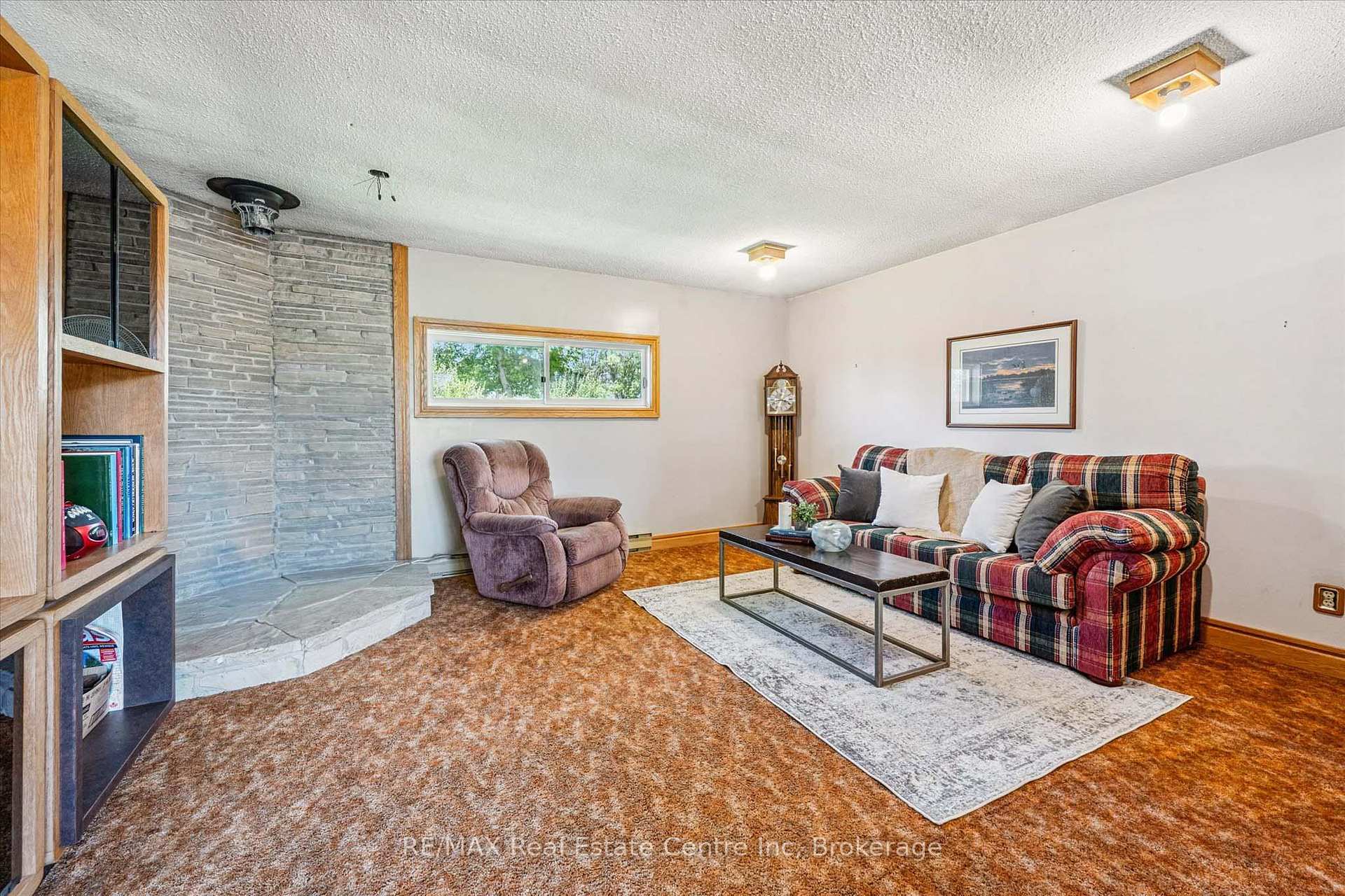 Photo 9 of 6618 Laird Road W, Guelph, Clairfields/Hanlon Business Park — HOMEH
