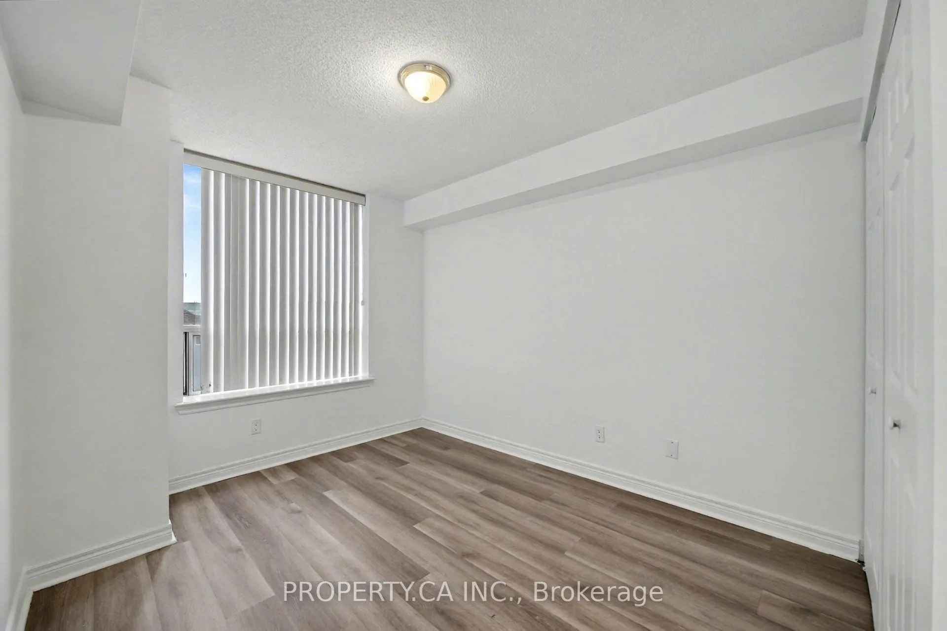 Photo 8 of Unit 301, 51 Times Avenue, Markham, Commerce Valley — HOMEH
