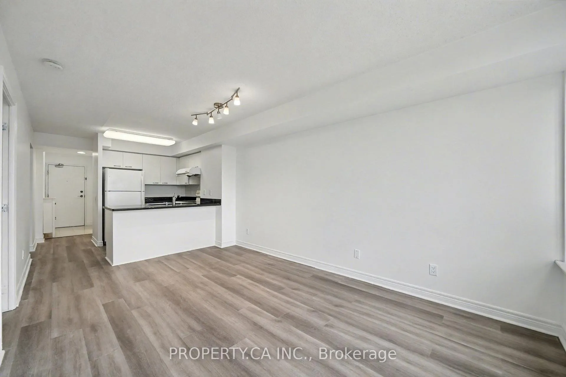 Photo 9 of Unit 301, 51 Times Avenue, Markham, Commerce Valley — HOMEH