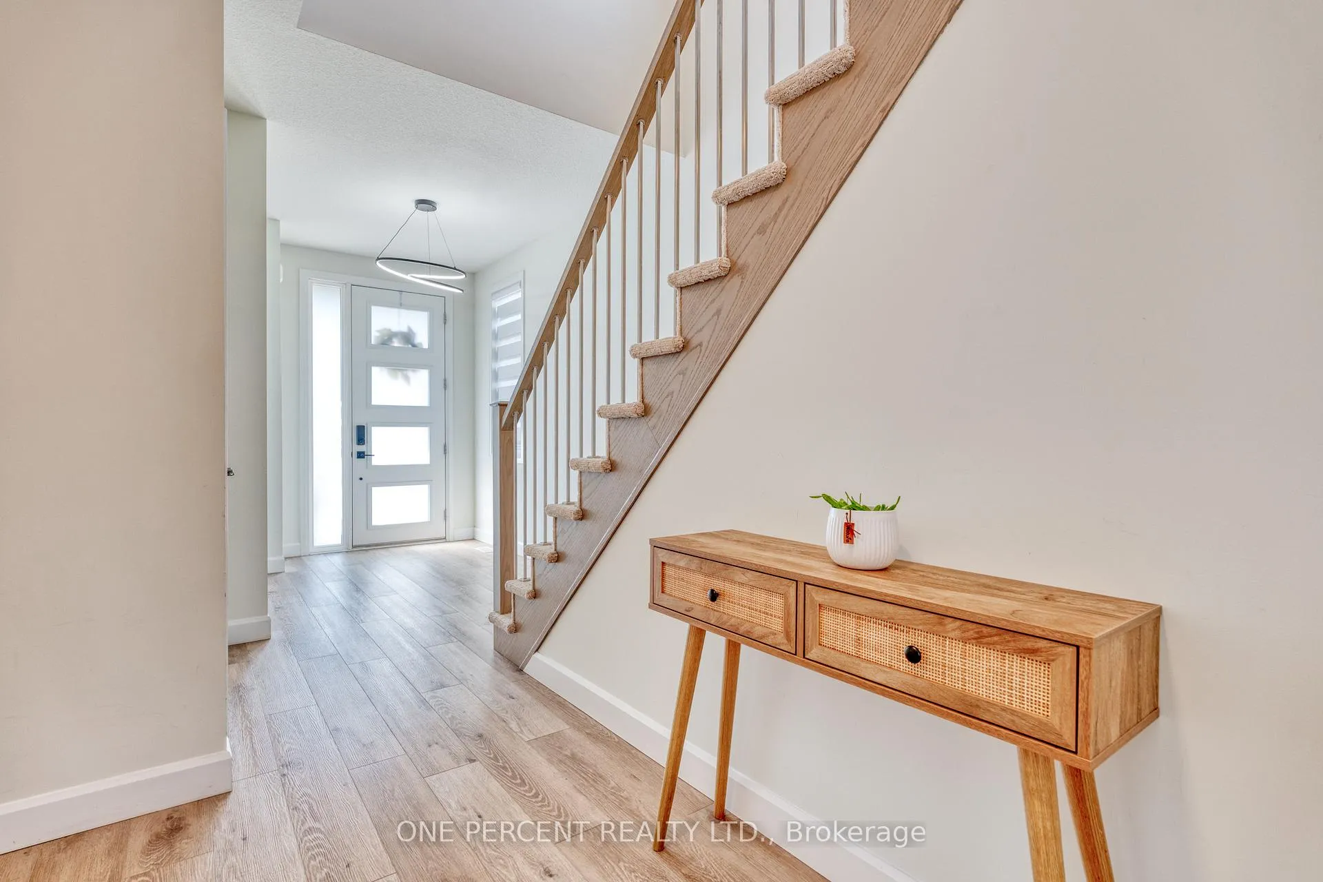 Photo 6 of 24 Southam Lane, Hamilton, Mountview — HOMEH