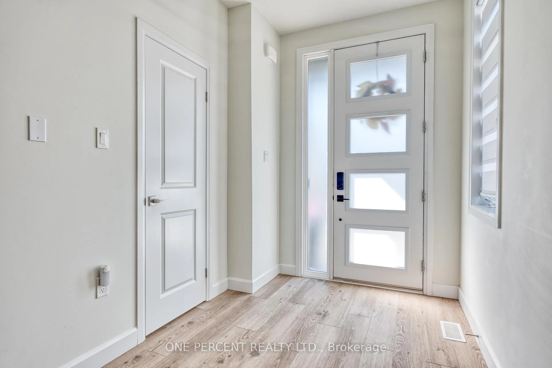 Photo 7 of 24 Southam Lane, Hamilton, Mountview — HOMEH
