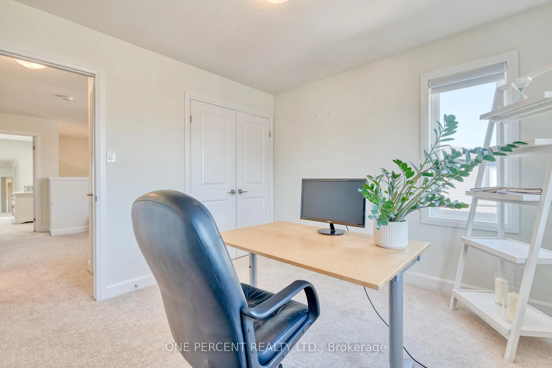 Photo 24 of 24 Southam Lane, Hamilton, Mountview — HOMEH