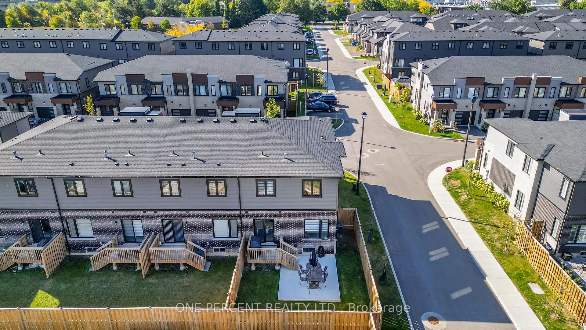 Photo 28 of 24 Southam Lane, Hamilton, Mountview — HOMEH