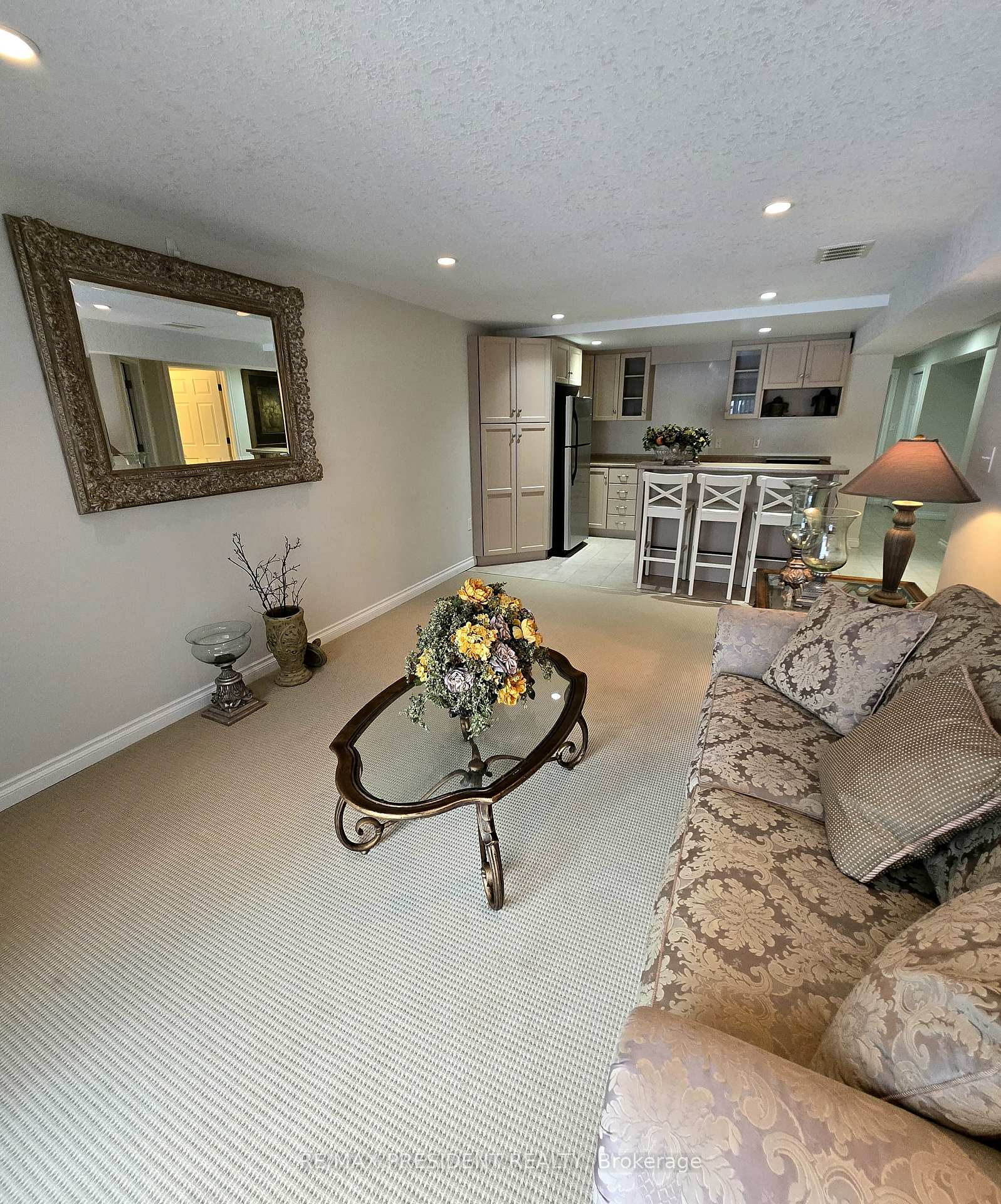 Photo 4 of 100 Schroder Crescent, Guelph, Grange Road — HOMEH