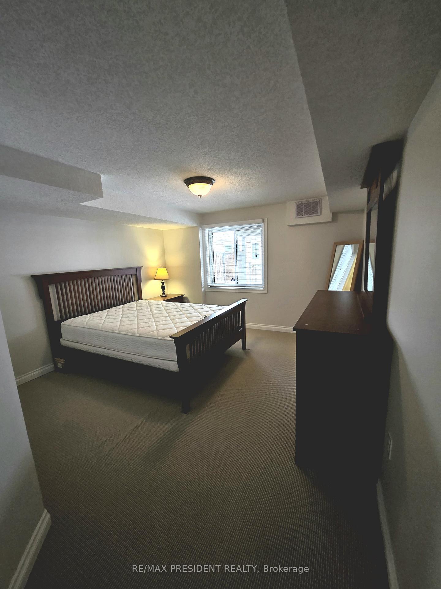 Photo 7 of 100 Schroder Crescent, Guelph, Grange Road — HOMEH