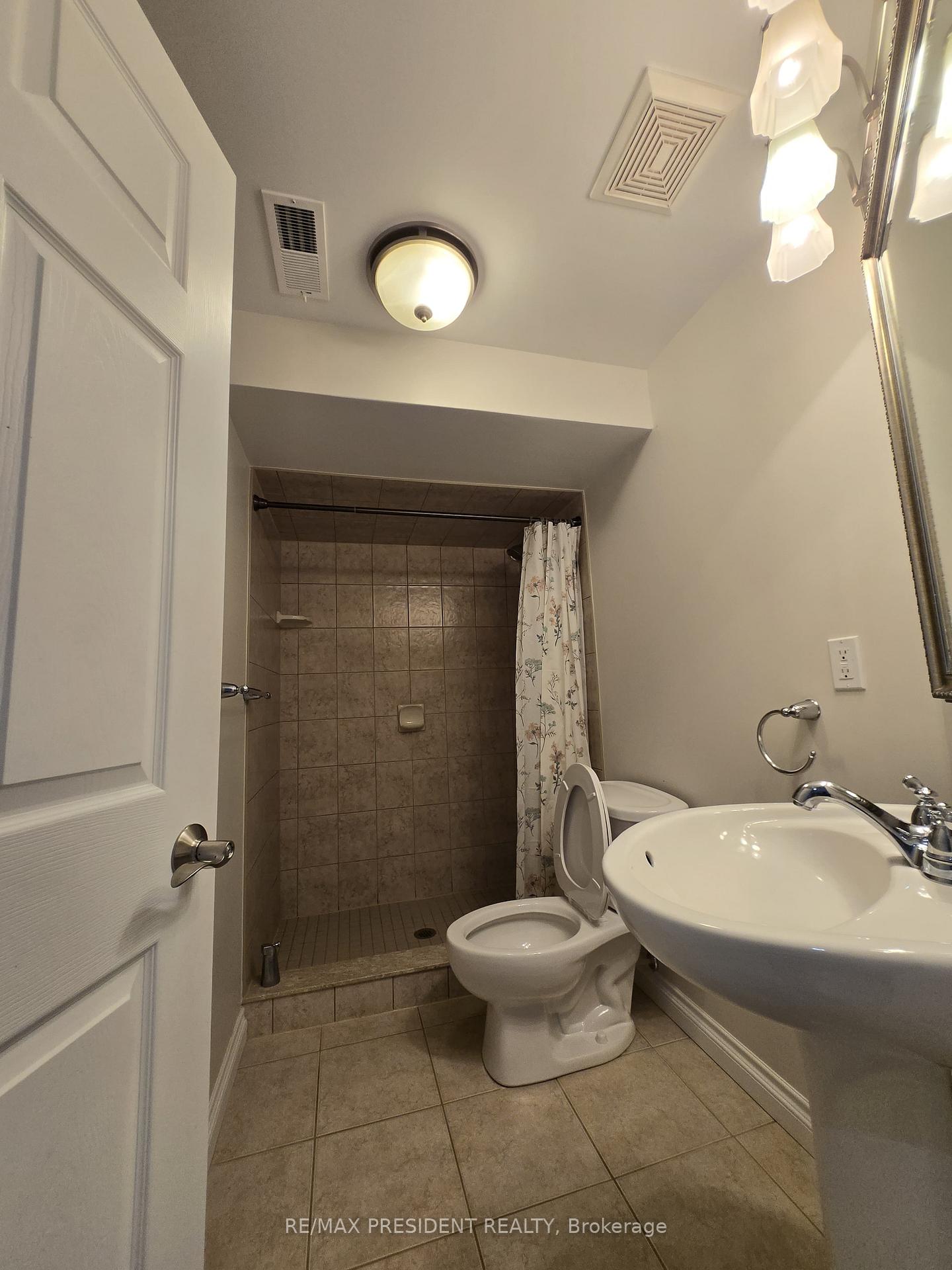 Photo 14 of 100 Schroder Crescent, Guelph, Grange Road — HOMEH