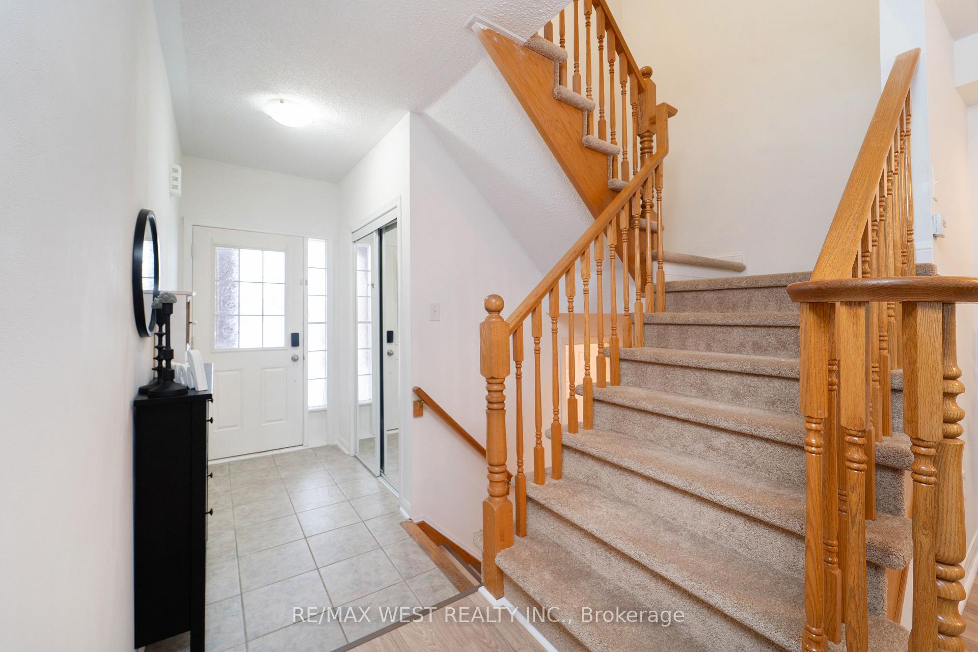Photo 3 of 848 Stark Circle, Milton, Beaty — HOMEH