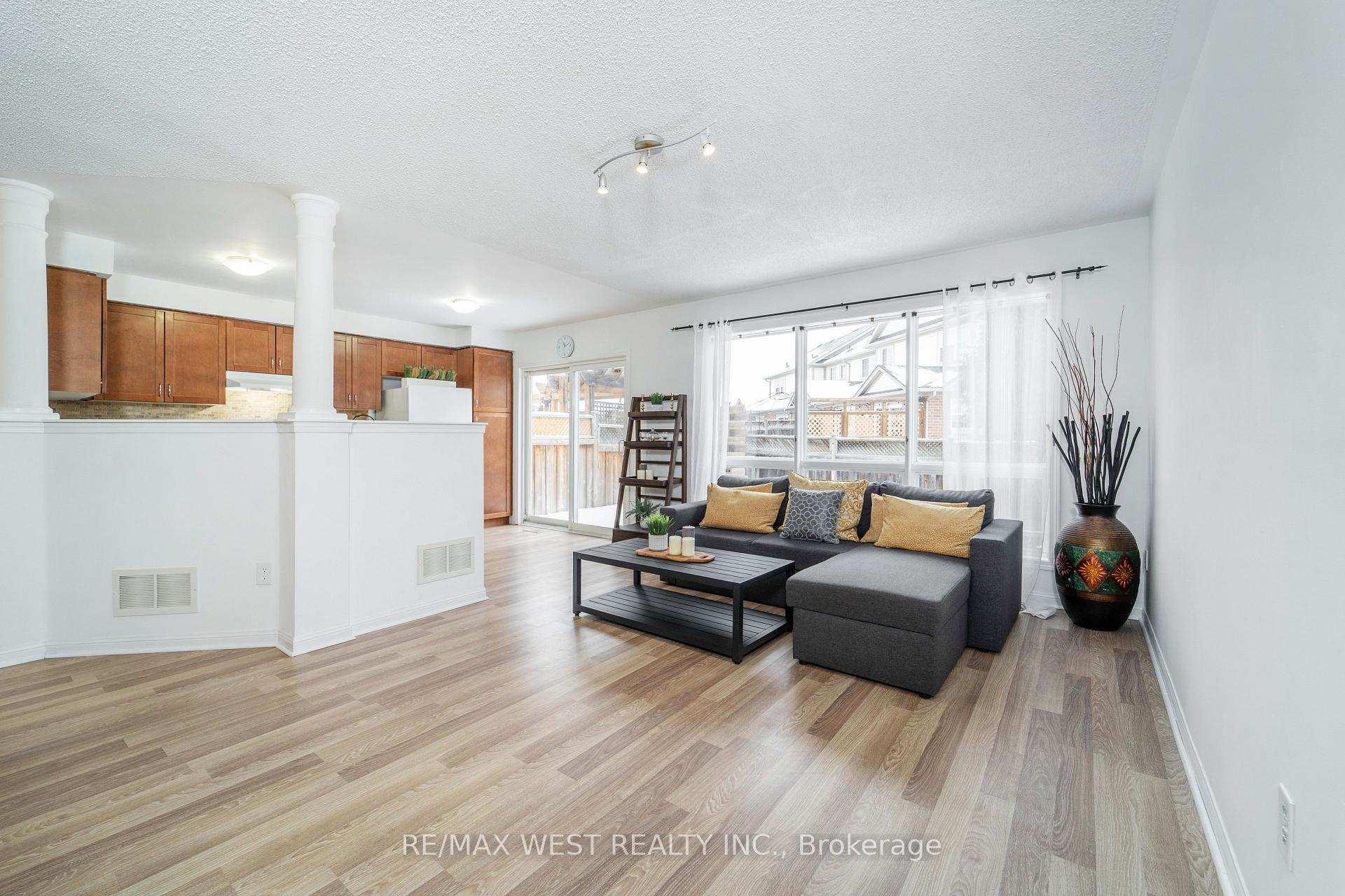 Photo 8 of 848 Stark Circle, Milton, Beaty — HOMEH