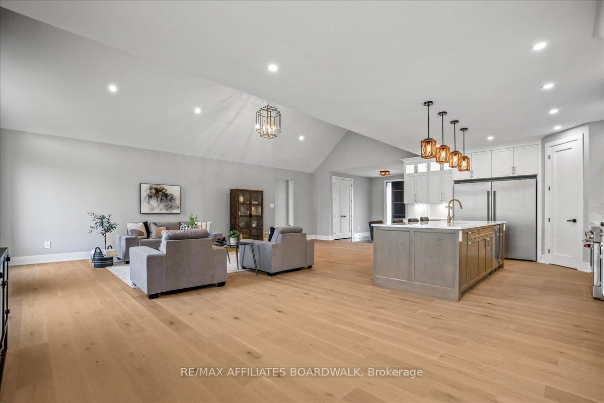 Photo 10 of 436 Ginger Crescent, Ottawa, Metcalfe — HOMEH