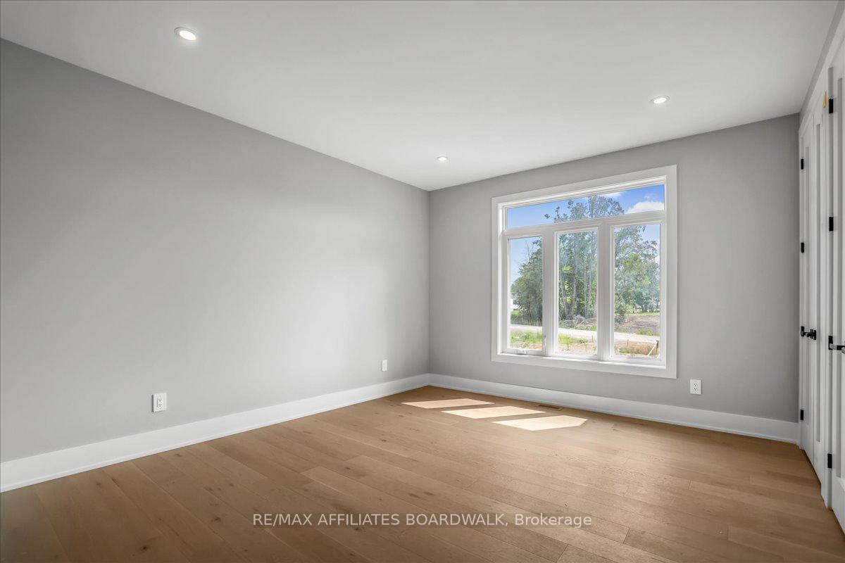 Photo 12 of 436 Ginger Crescent, Ottawa, Metcalfe — HOMEH