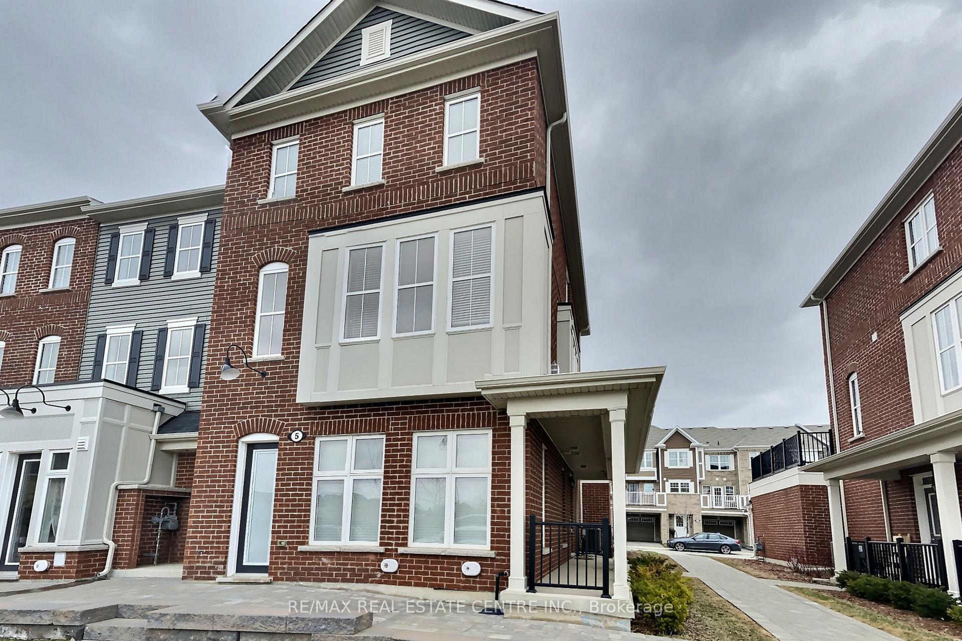 Photo 1 of Unit 5, 22 Spring Creek Drive, Hamilton, Waterdown — HOMEH