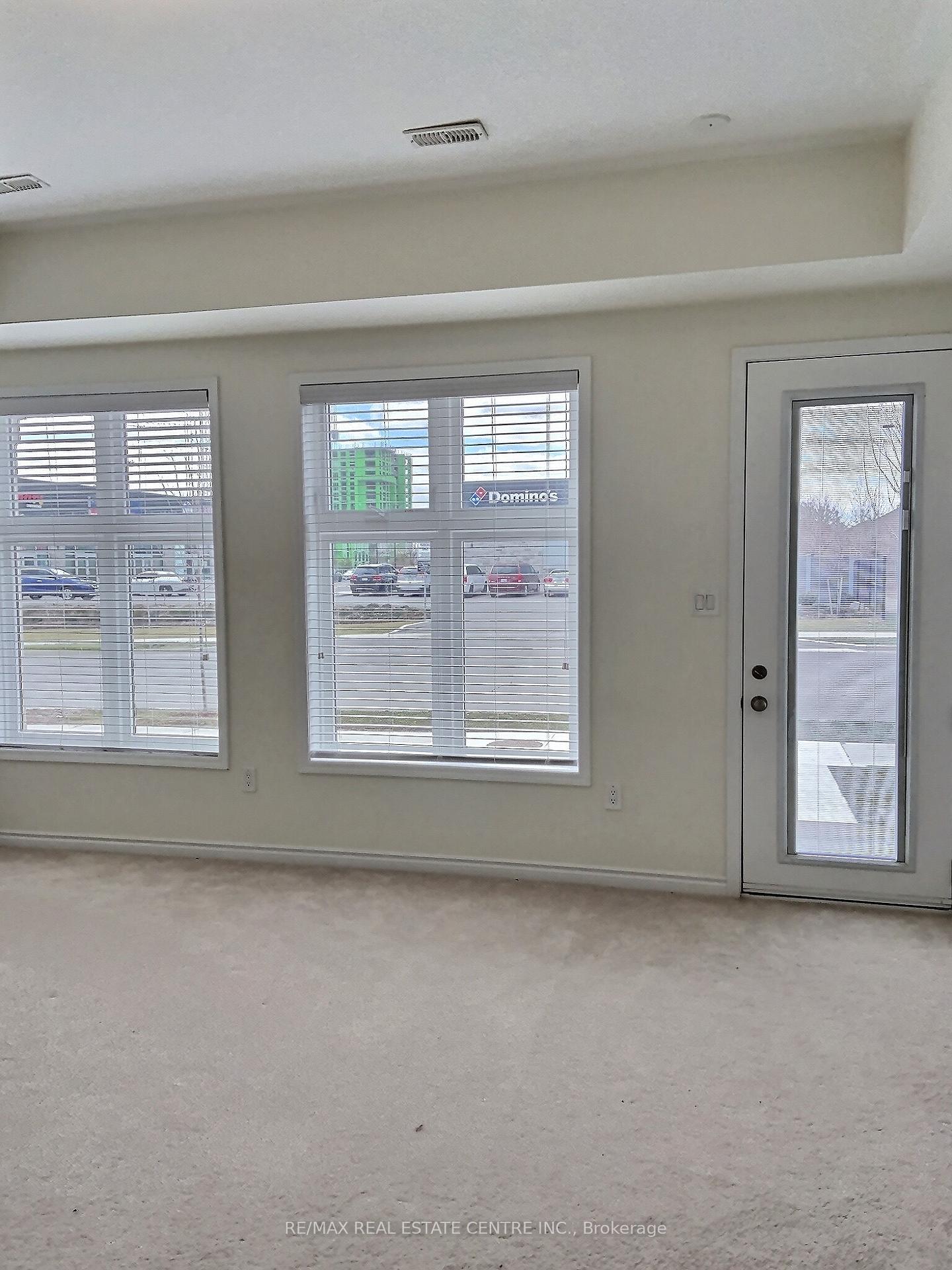 Photo 6 of Unit 5, 22 Spring Creek Drive, Hamilton, Waterdown — HOMEH