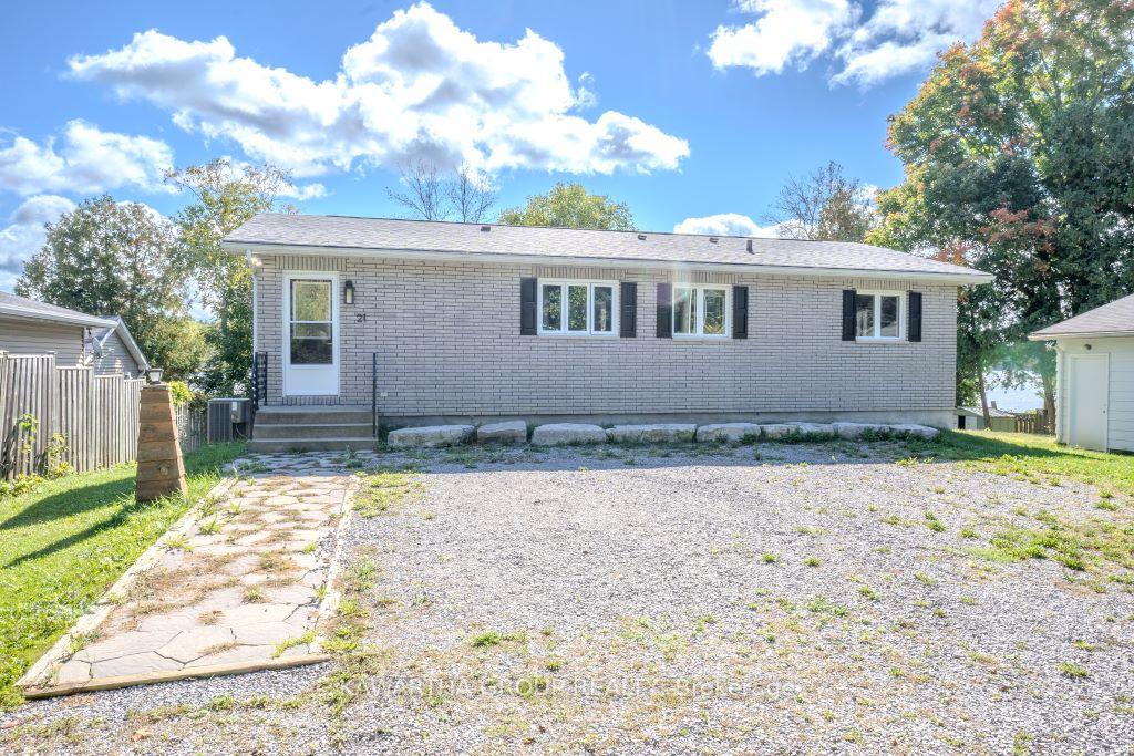 Photo 4 of 21 Albert Circle, Kawartha Lakes, Bexley — HOMEH
