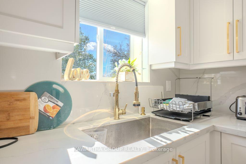 Photo 16 of 21 Albert Circle, Kawartha Lakes, Bexley — HOMEH