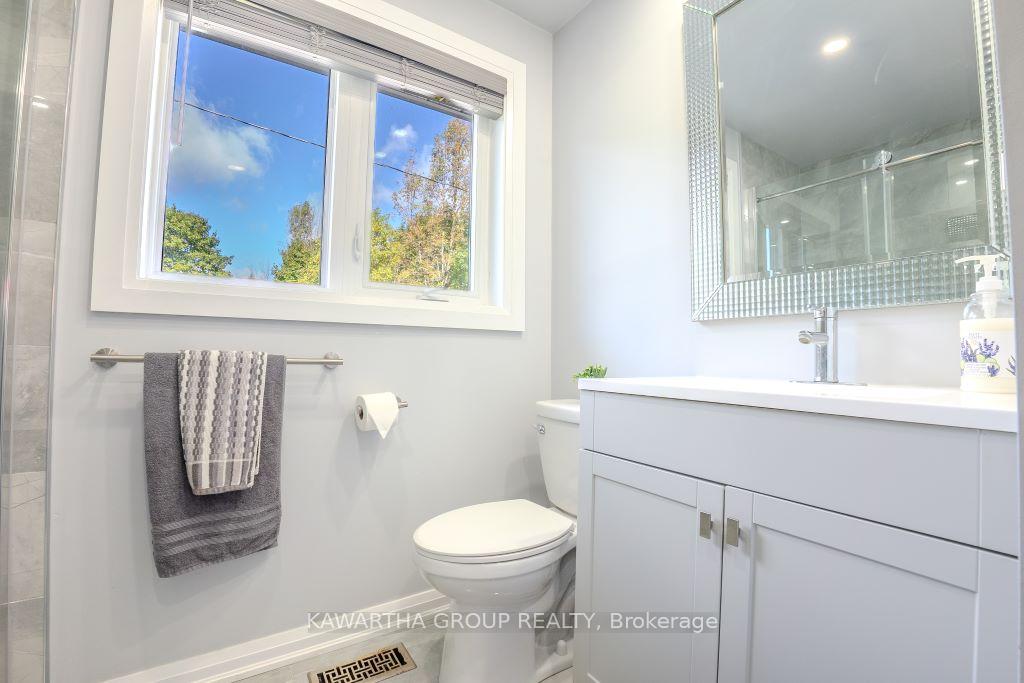 Photo 21 of 21 Albert Circle, Kawartha Lakes, Bexley — HOMEH
