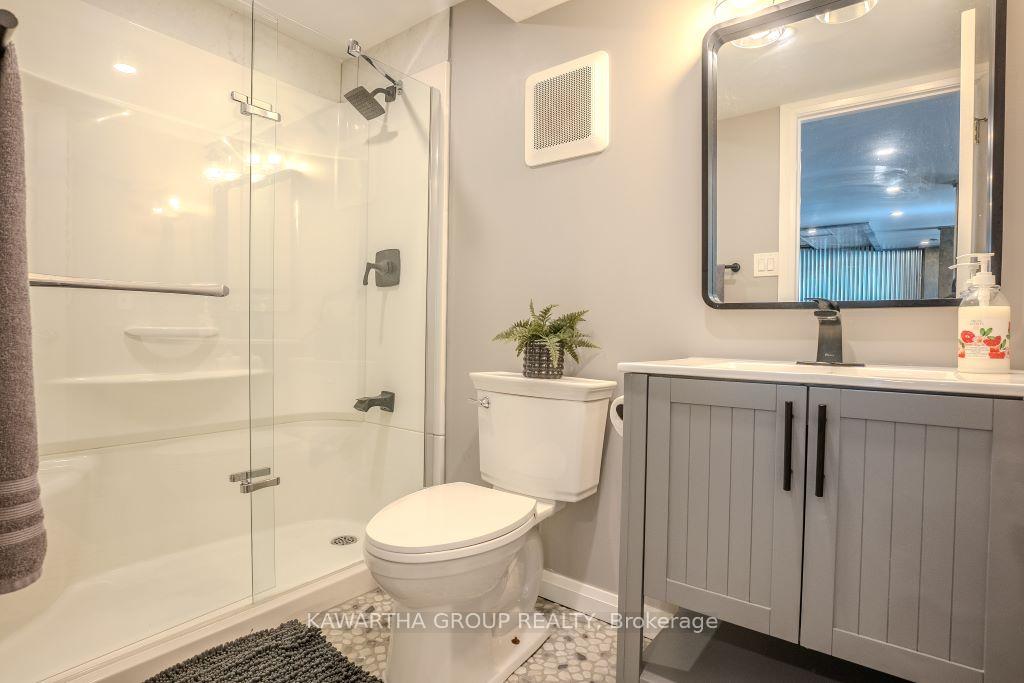 Photo 34 of 21 Albert Circle, Kawartha Lakes, Bexley — HOMEH