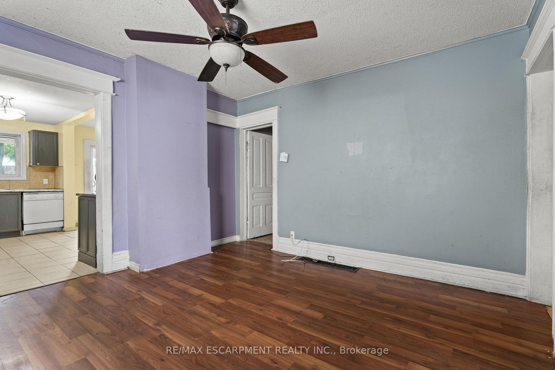 Photo 6 of 40 Rosemont Avenue, Hamilton, Stipley — HOMEH
