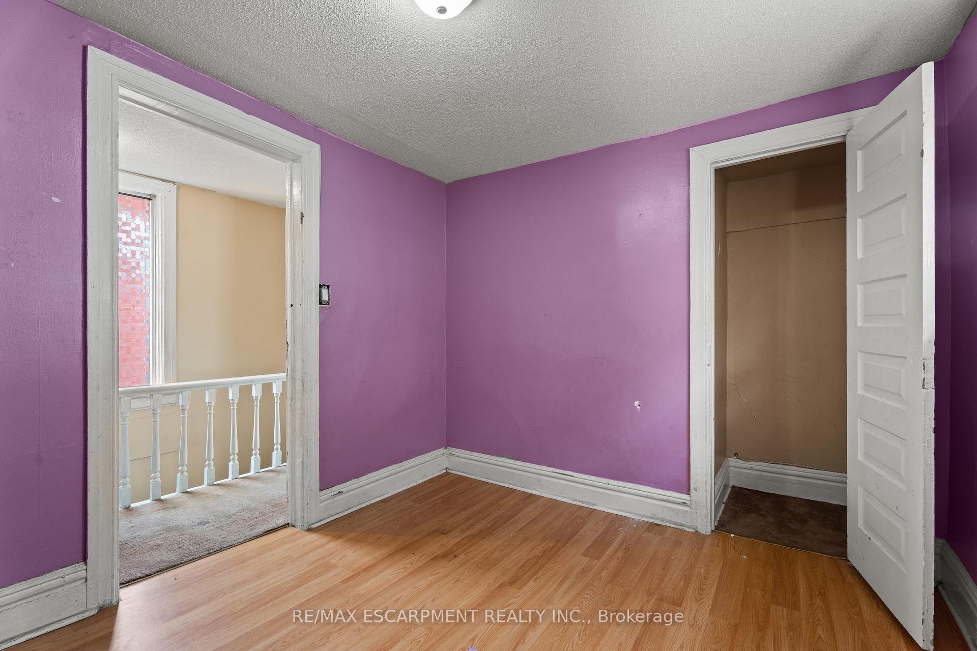 Photo 22 of 40 Rosemont Avenue, Hamilton, Stipley — HOMEH