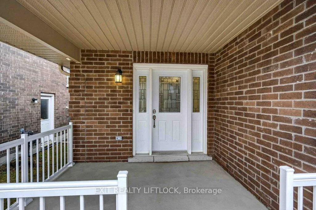 Photo 2 of 320 Mulligan Gardens, Peterborough, Monaghan Ward 2 — HOMEH