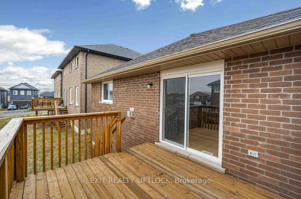 Photo 31 of 320 Mulligan Gardens, Peterborough, Monaghan Ward 2 — HOMEH