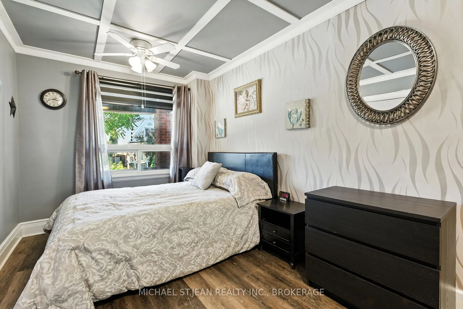 Photo 11 of 313 Graham Avenue S, Hamilton, Delta — HOMEH