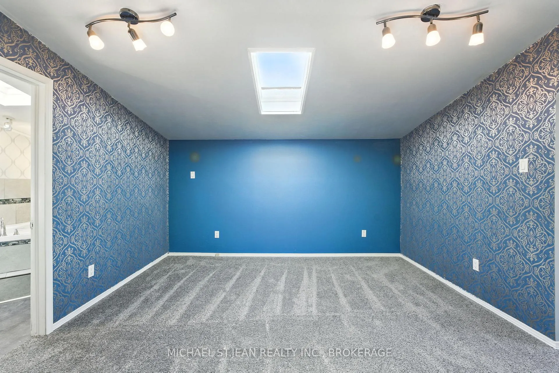 Photo 27 of 313 Graham Avenue S, Hamilton, Delta — HOMEH