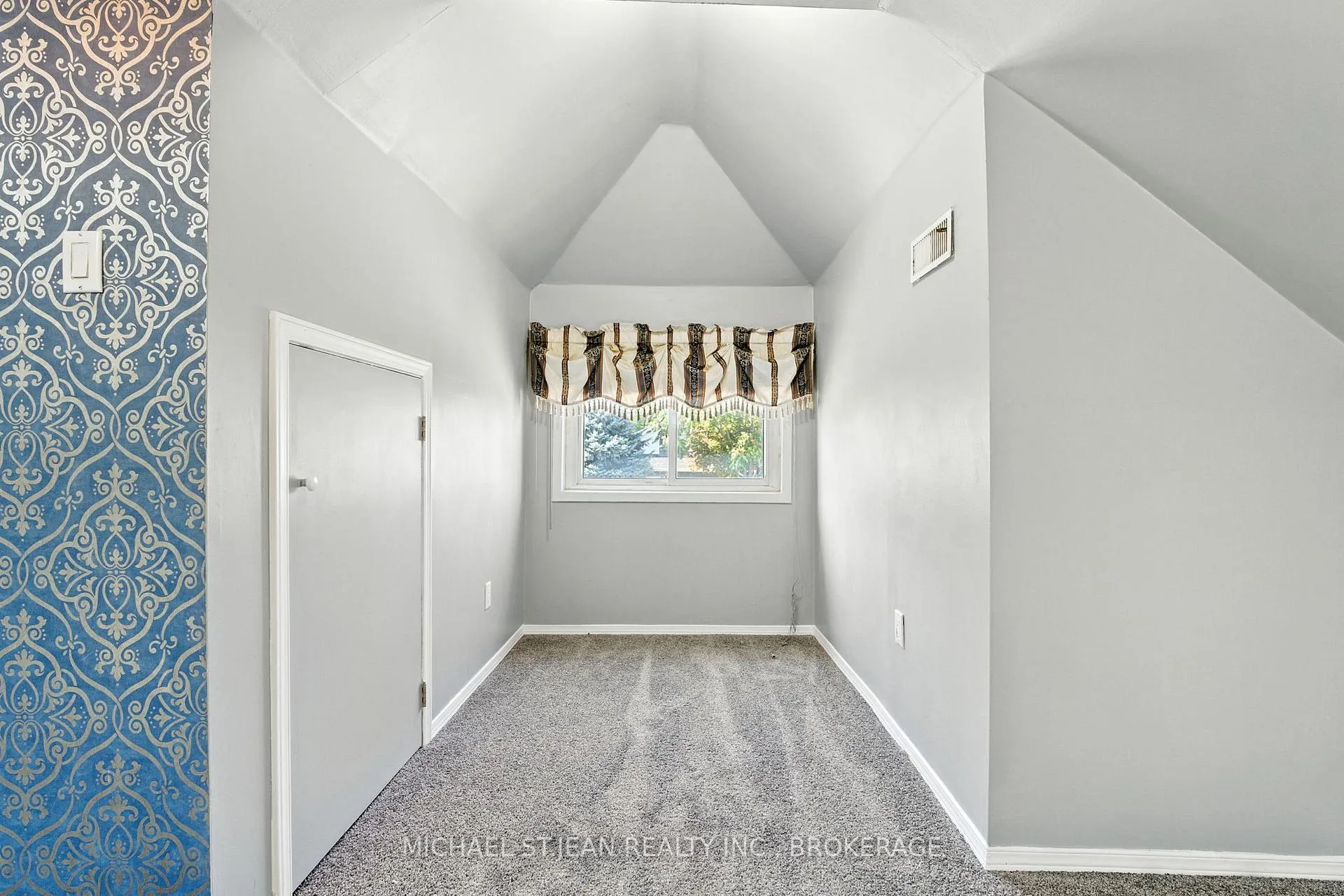 Photo 28 of 313 Graham Avenue S, Hamilton, Delta — HOMEH