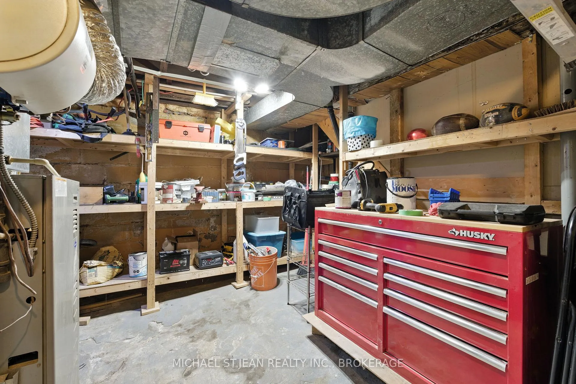 Photo 37 of 313 Graham Avenue S, Hamilton, Delta — HOMEH