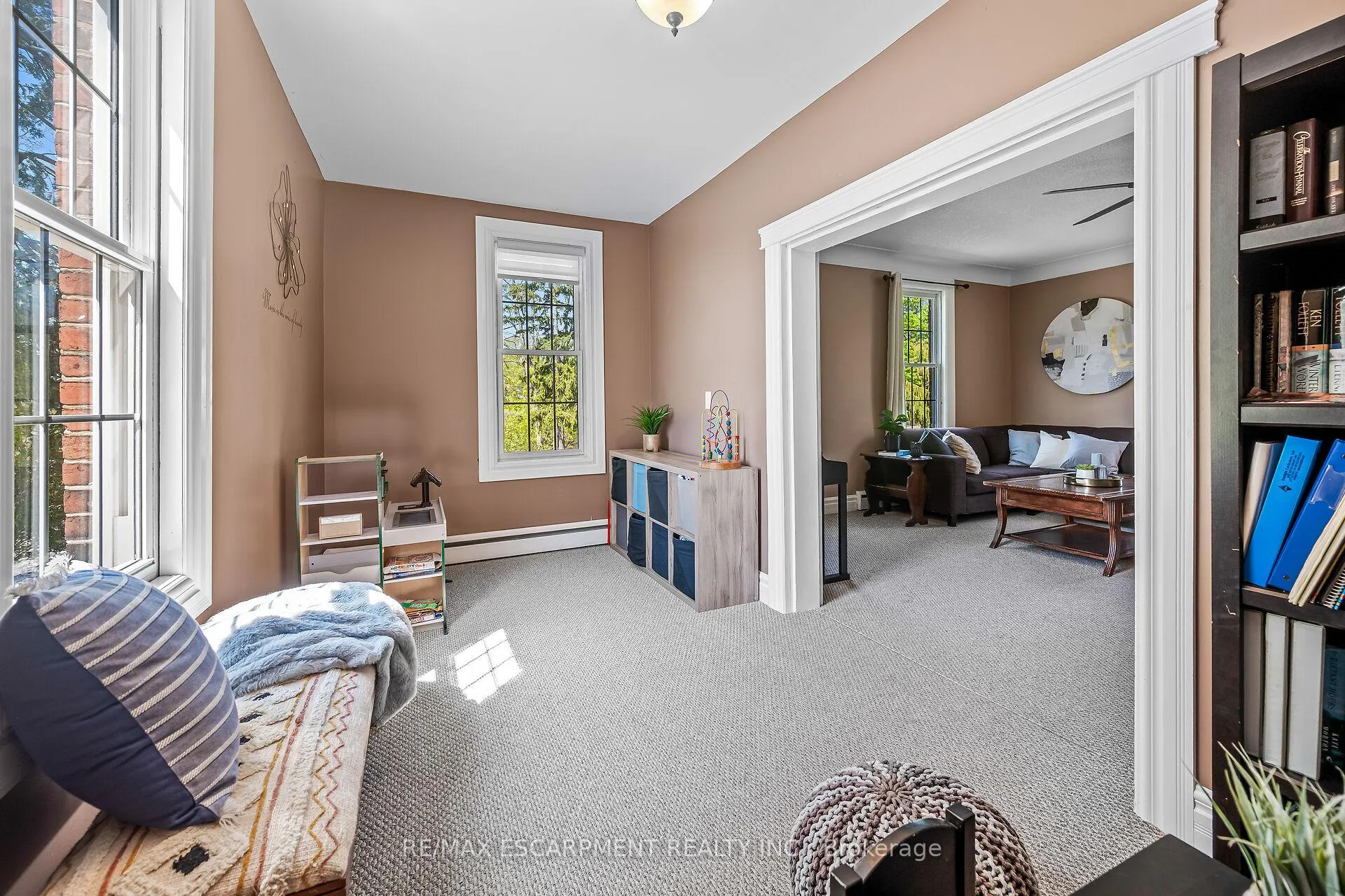Photo 10 of 22 Tolhurst Avenue, Brant, South Dumfries — HOMEH