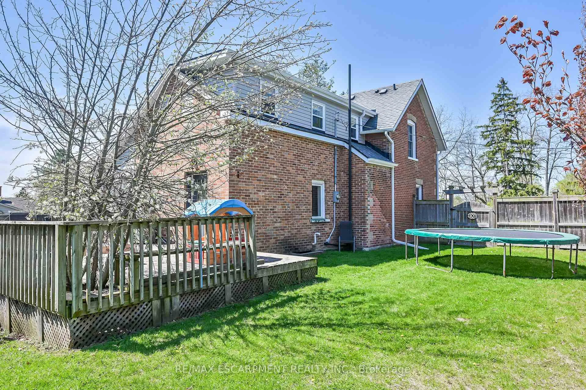 Photo 39 of 22 Tolhurst Avenue, Brant, South Dumfries — HOMEH
