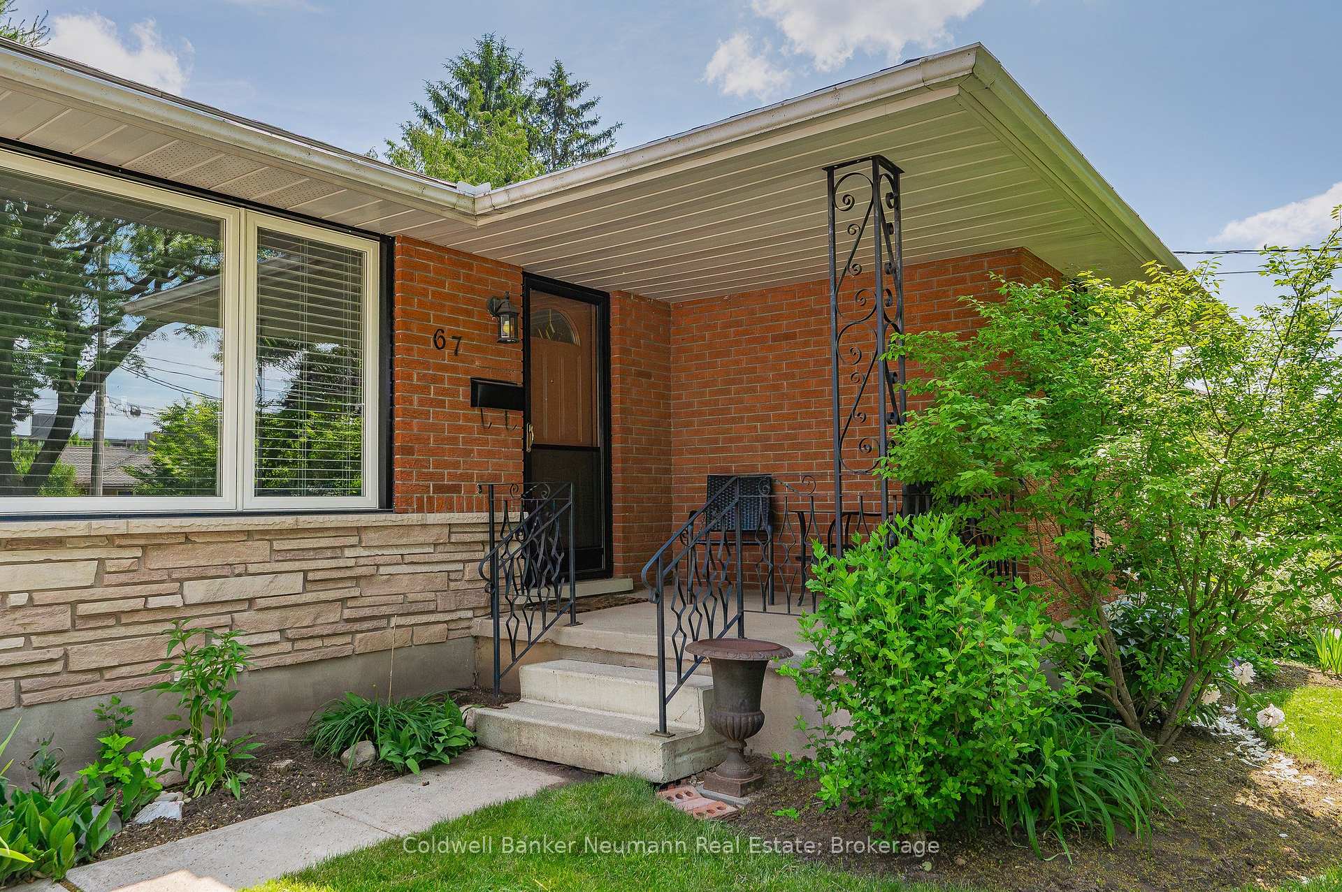 Photo 4 of 67 Sleeman Avenue, Guelph, Junction/Onward Willow — HOMEH