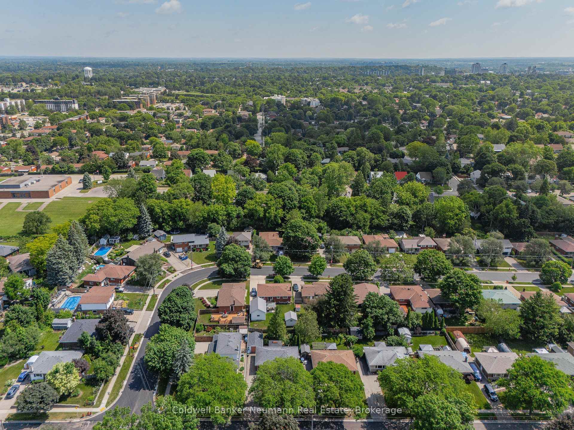 Photo 42 of 67 Sleeman Avenue, Guelph, Junction/Onward Willow — HOMEH