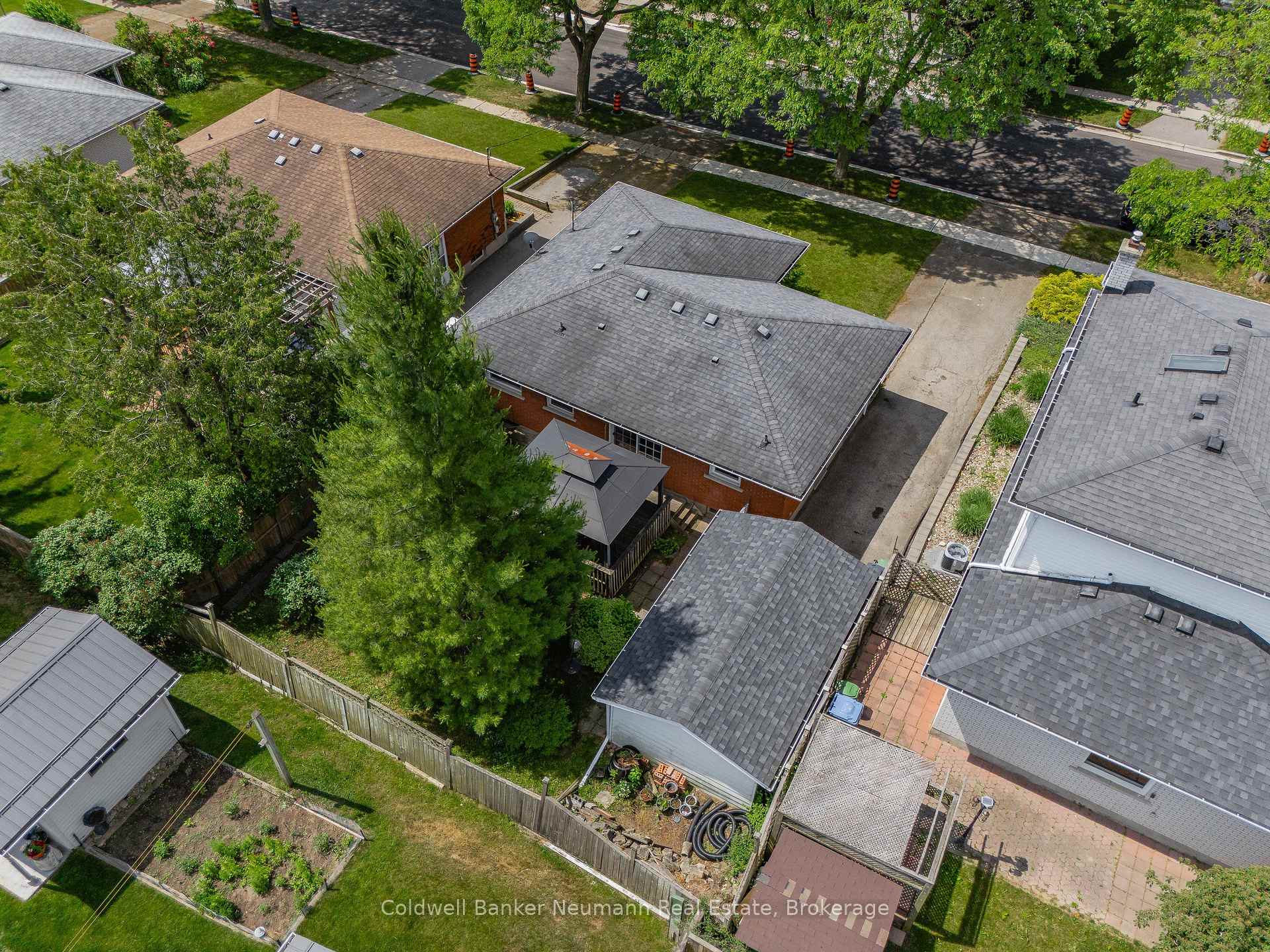 Photo 46 of 67 Sleeman Avenue, Guelph, Junction/Onward Willow — HOMEH