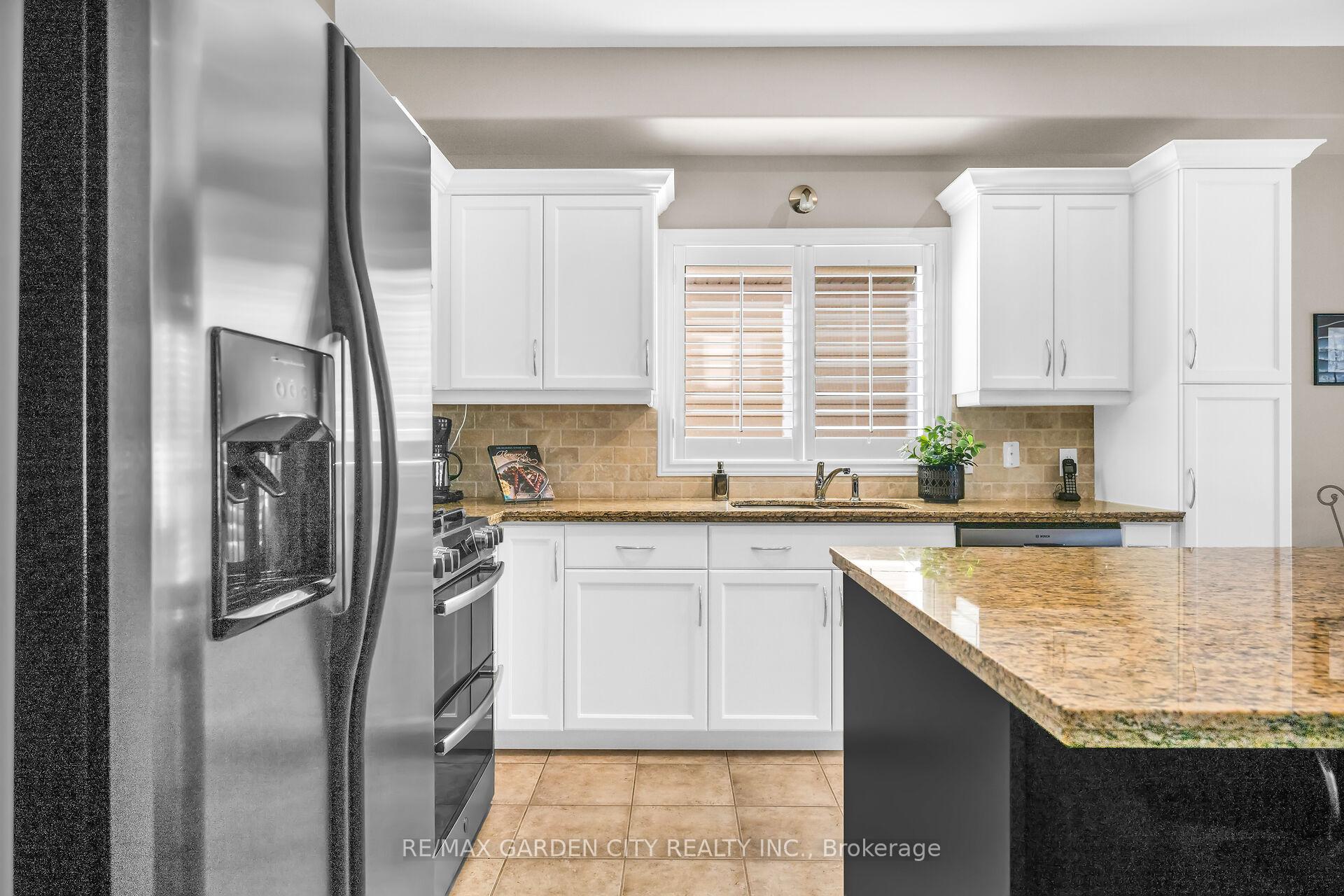Photo 10 of 25 Udell Way, Grimsby, Grimsby East — HOMEH