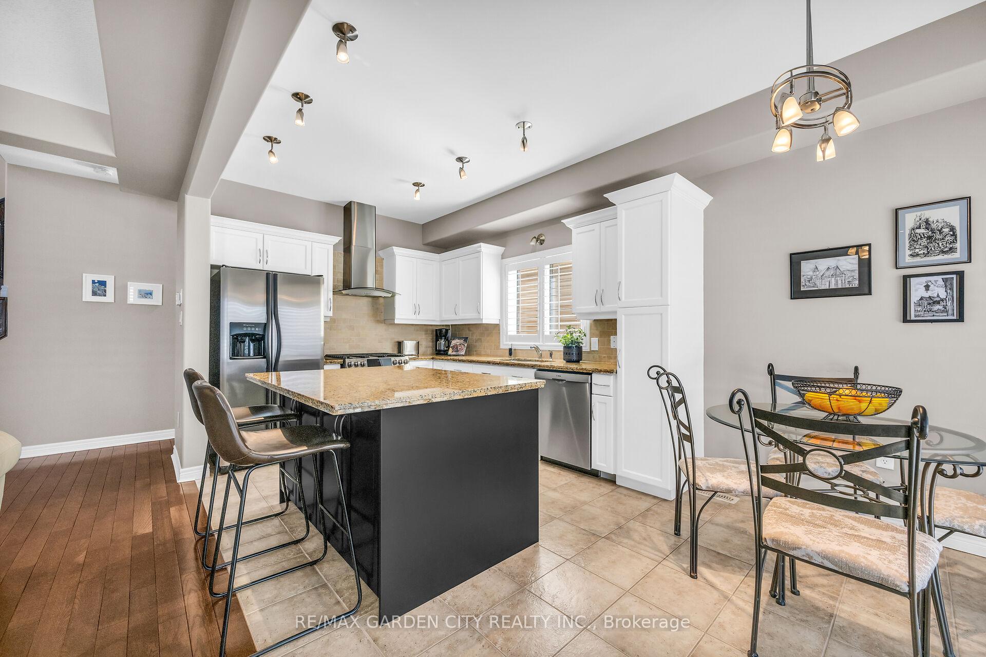 Photo 14 of 25 Udell Way, Grimsby, Grimsby East — HOMEH