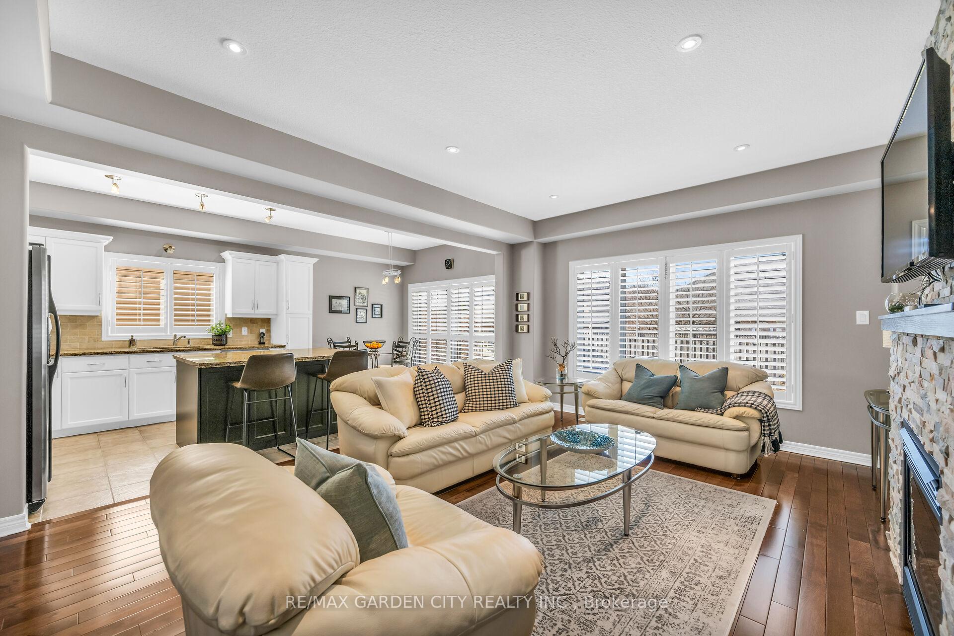 Photo 19 of 25 Udell Way, Grimsby, Grimsby East — HOMEH
