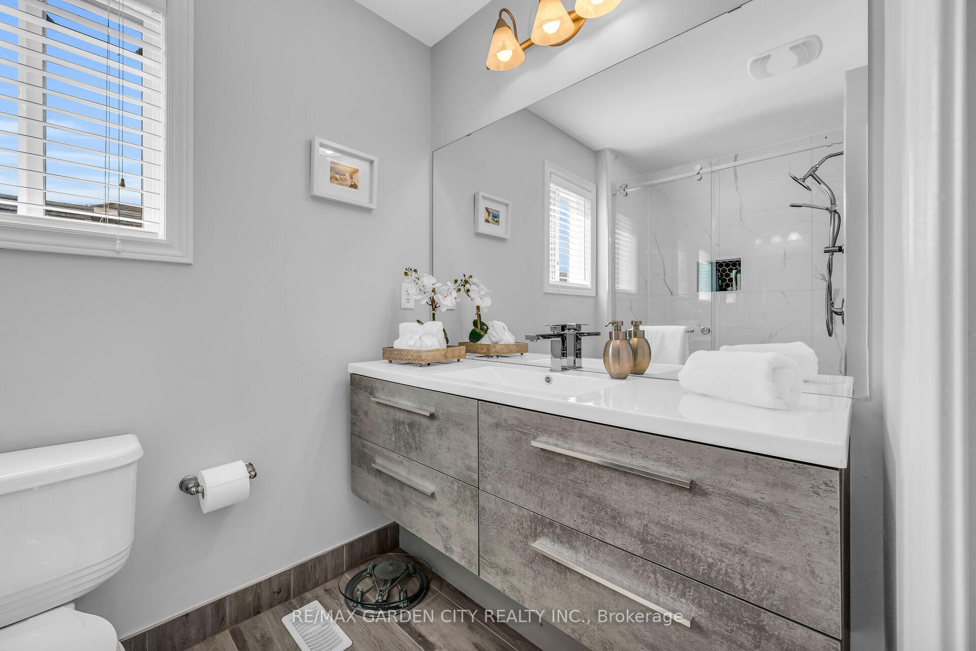 Photo 33 of 25 Udell Way, Grimsby, Grimsby East — HOMEH