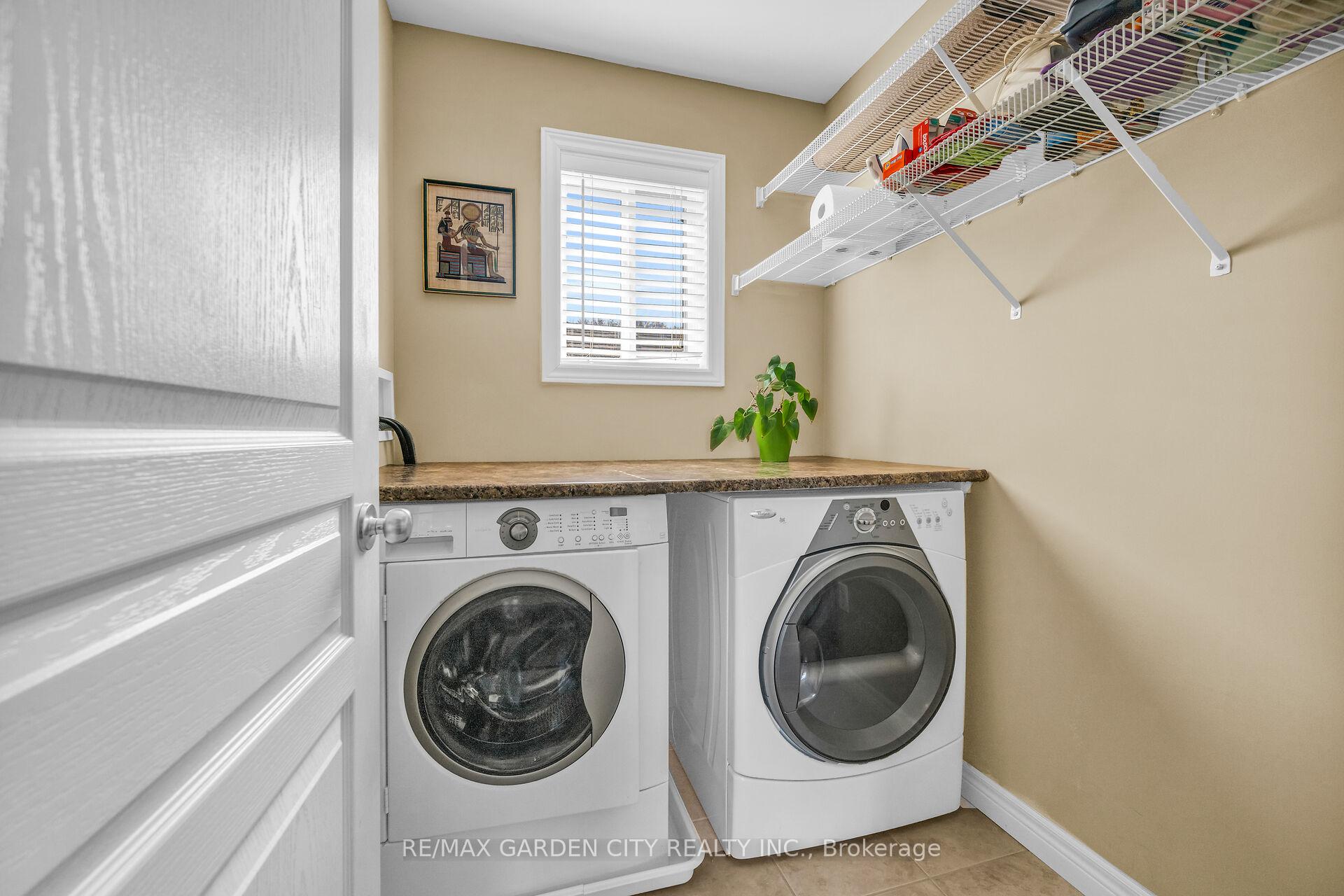 Photo 35 of 25 Udell Way, Grimsby, Grimsby East — HOMEH