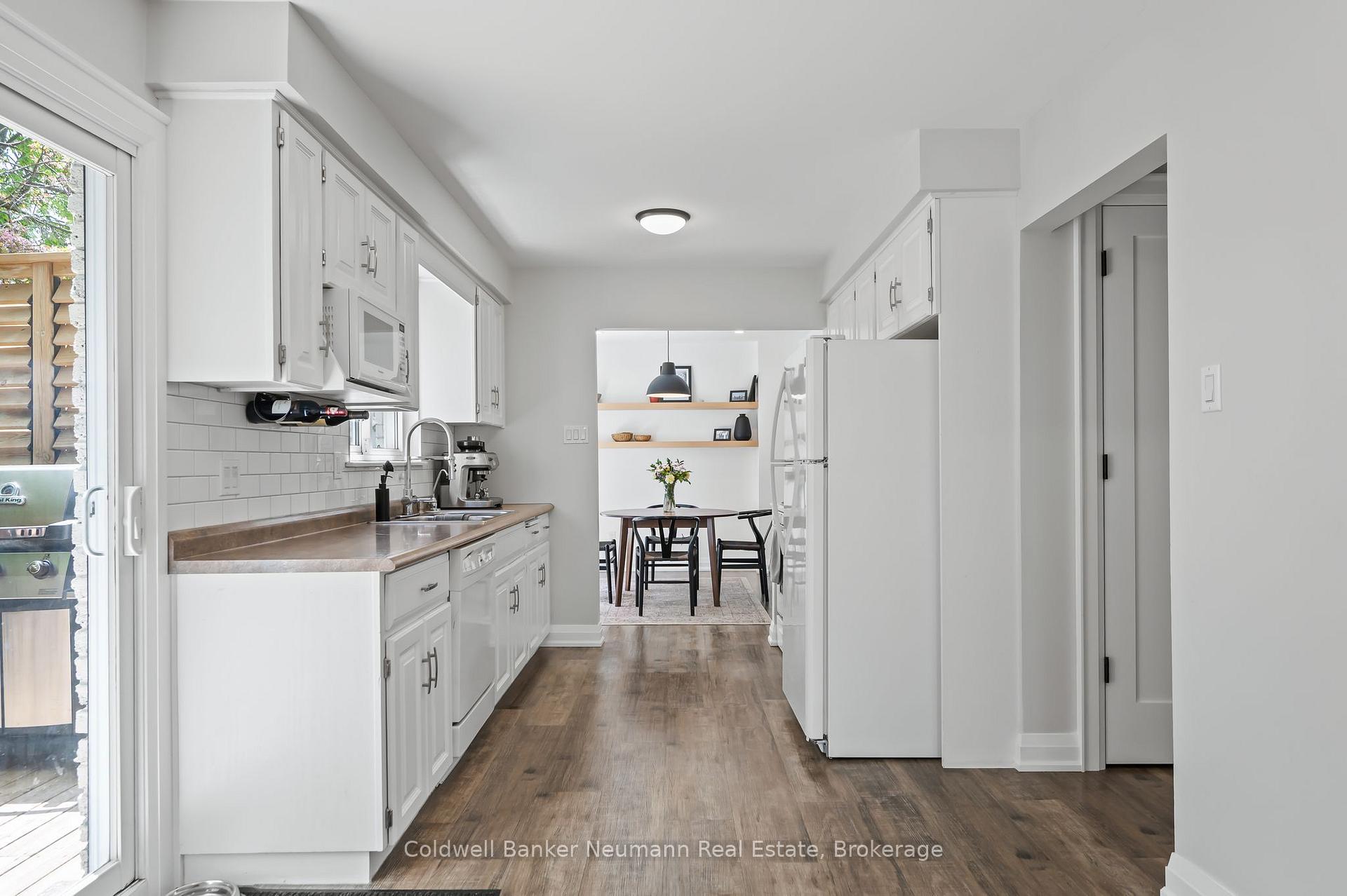 Photo 19 of 344 West Acres Drive, Guelph, Willow West/Sugarbush/West Acres — HOMEH