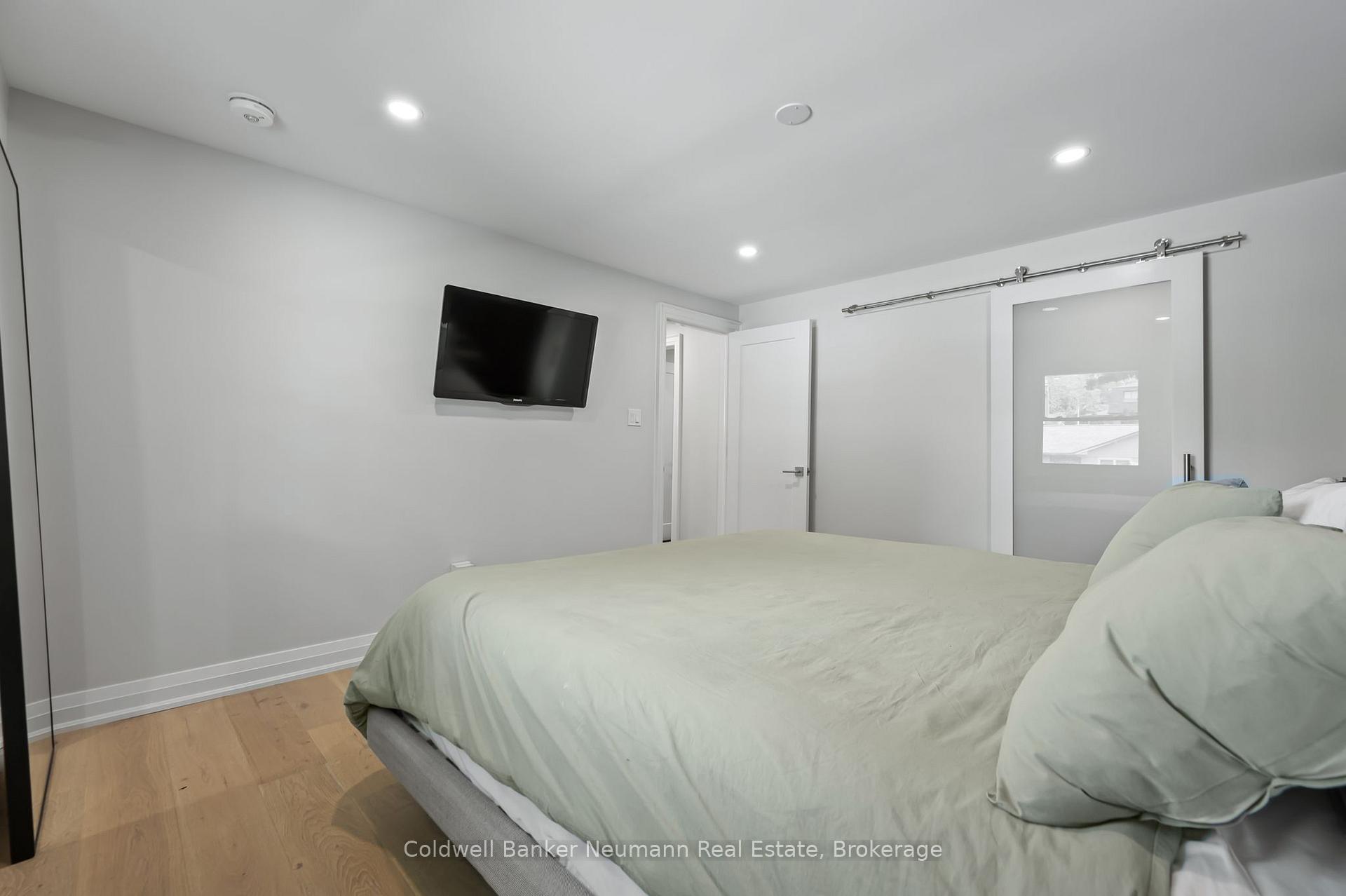 Photo 26 of 344 West Acres Drive, Guelph, Willow West/Sugarbush/West Acres — HOMEH