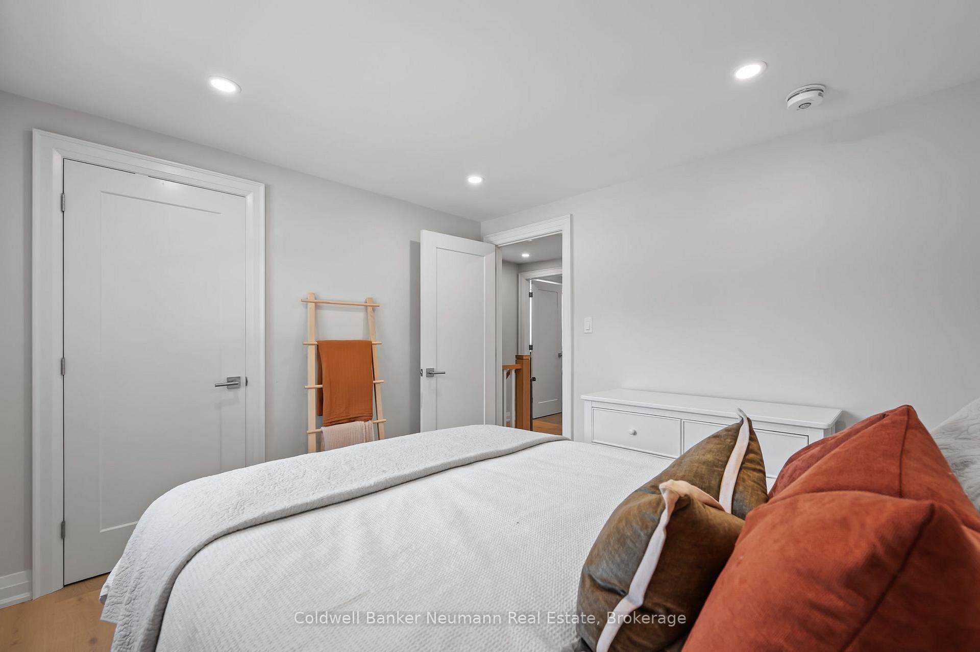 Photo 31 of 344 West Acres Drive, Guelph, Willow West/Sugarbush/West Acres — HOMEH
