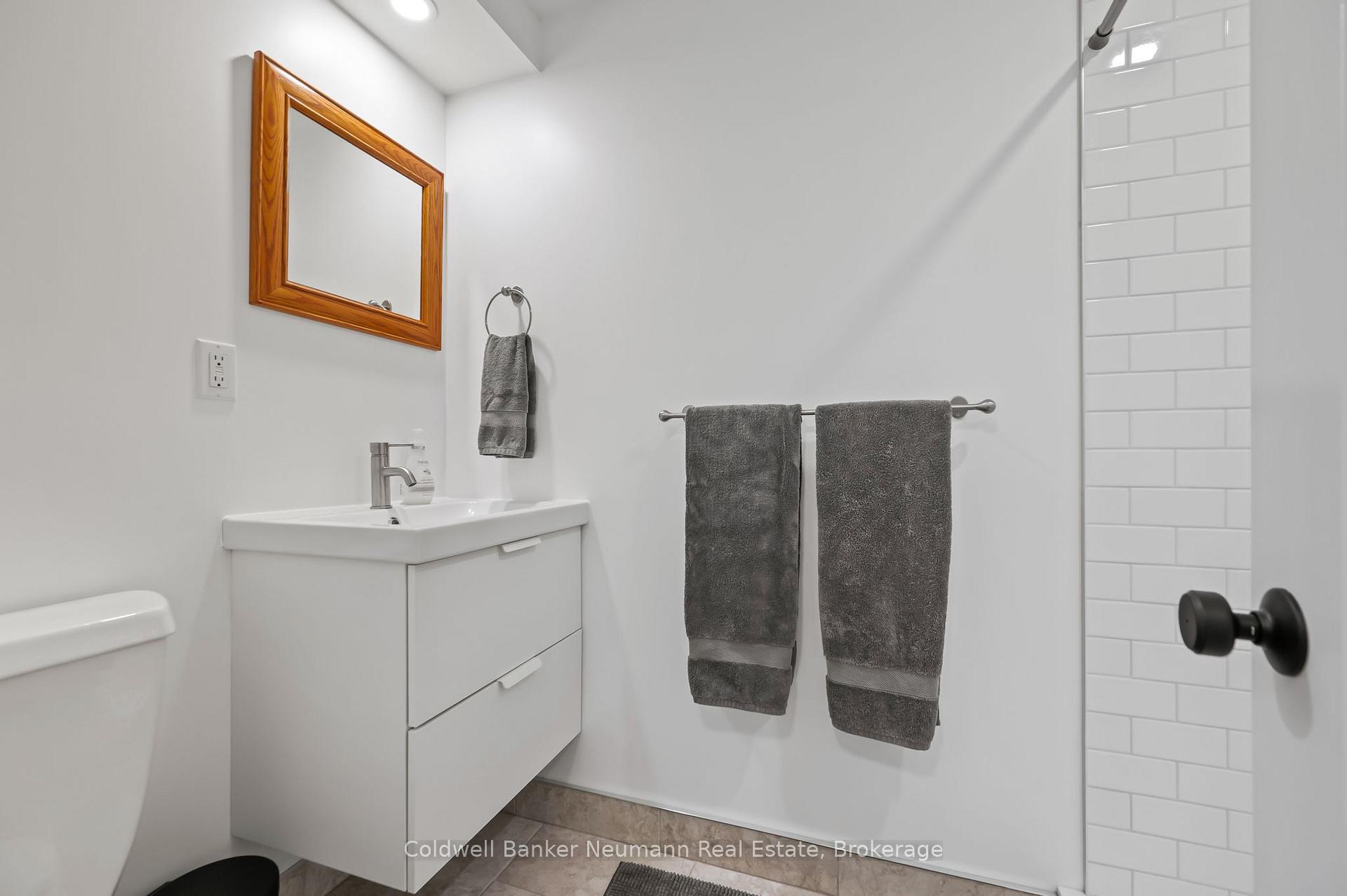 Photo 43 of 344 West Acres Drive, Guelph, Willow West/Sugarbush/West Acres — HOMEH