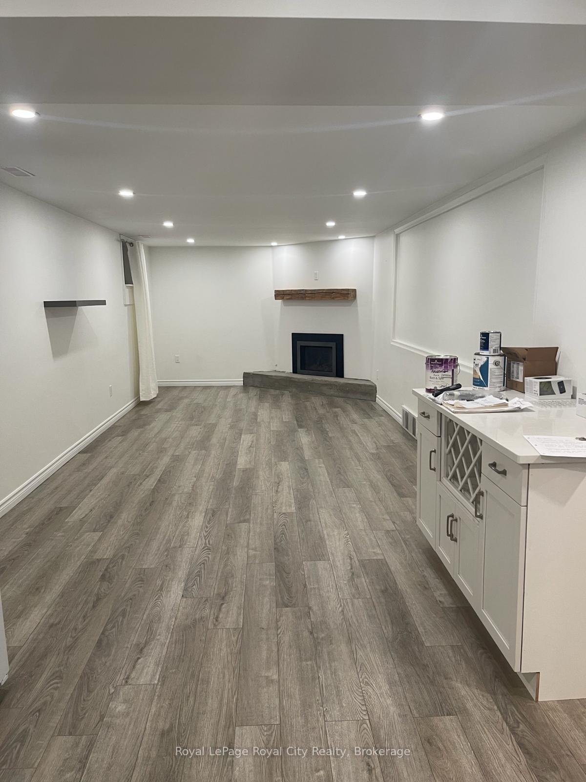 Photo 2 of Unit B, 126 Dumbarton Street, Guelph, Riverside Park — HOMEH